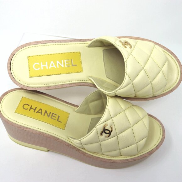 Chanel 38 Interlocking CC Logo Wood Sandal Mule Quilted Yellow Leather - Picture 11 of 15